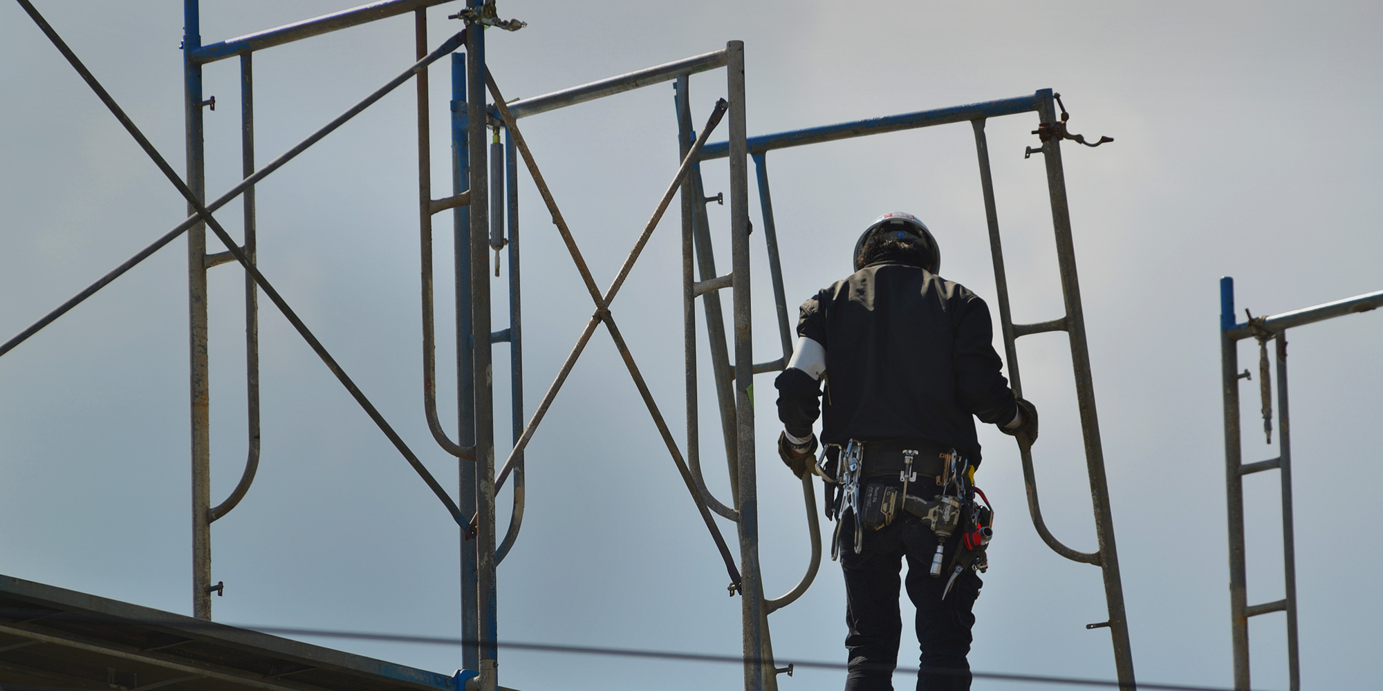 安全を組む。信頼を築く。 北海道札幌市の足場工事・解体・除雪は創慎工業